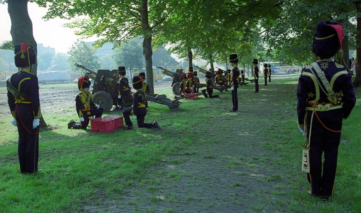 Oefenen-saluutschoten-1995