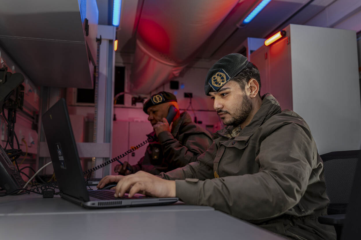 Militair in de shelter.