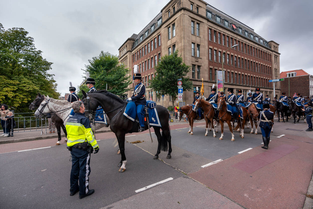Foto van het Bereden Ere-escorte voorafgaand aan Prinsjesdag 2023.