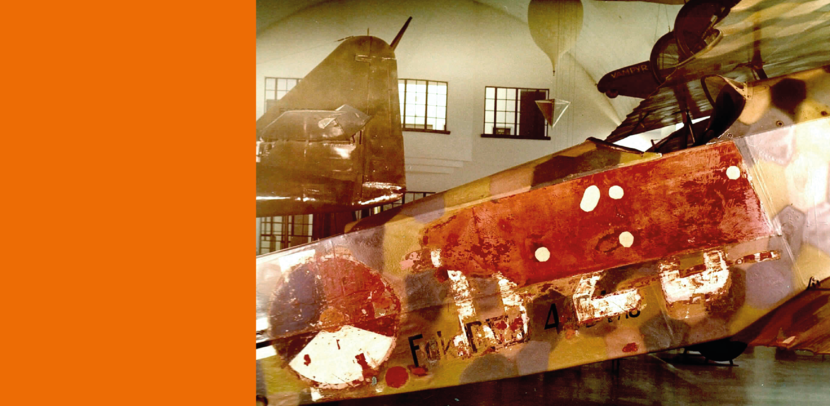 Deel van een oud vliegtuig op archiefbeeld.