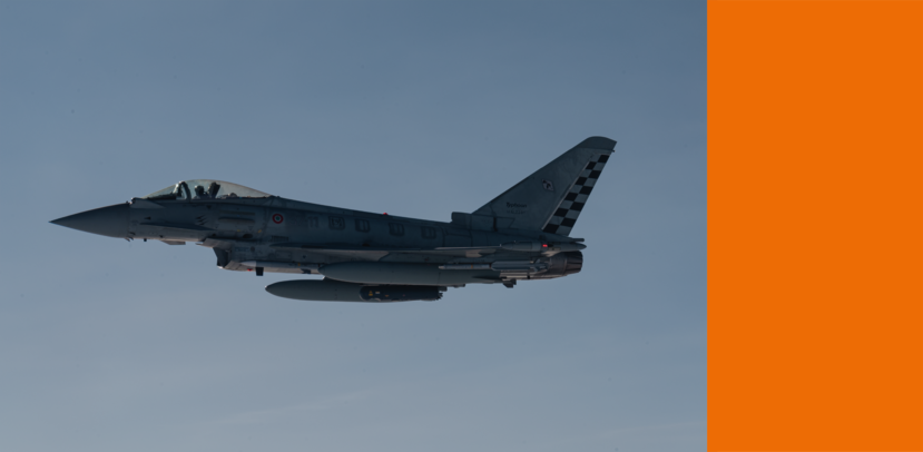 Een Italiaanse Eurofighter in volle vlucht.