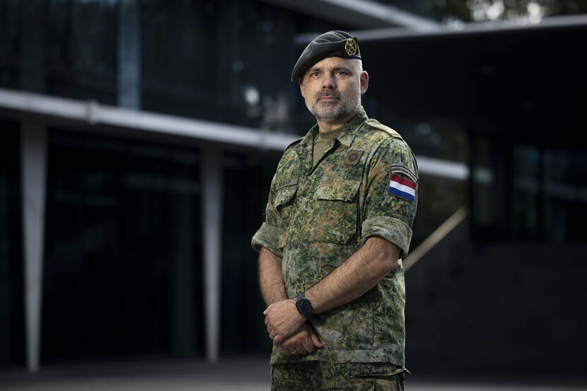 Een portretfoto van brigadegeneraal Jaco Brosky.