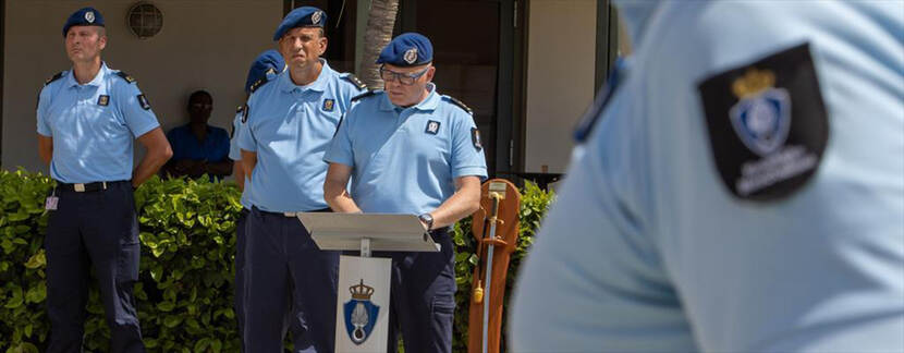 Overdracht commando door luitenant-kolonel Scheltes aan luitenant-kolonel Smit