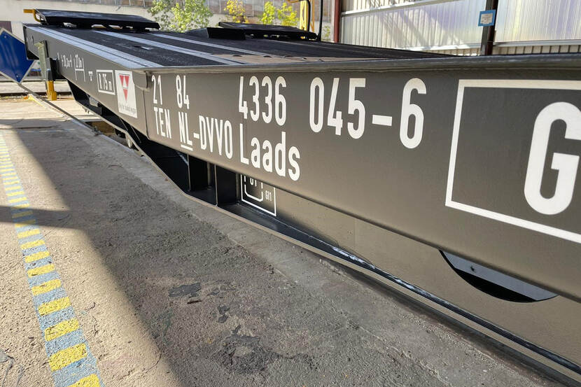 Nieuwe treinwagons van Defensie.