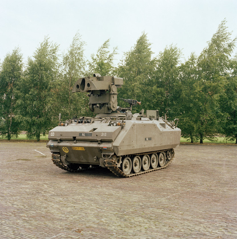 Een antitank-YPR met het TOW-wapensysteem. Bron: NIMH.