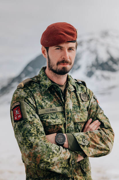 Portretfoto van sergeant Niels