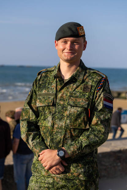 Portretfoto van sergeant Berend.