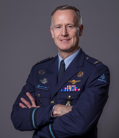 Portretfoto commodore-vlieger Bert de Smit