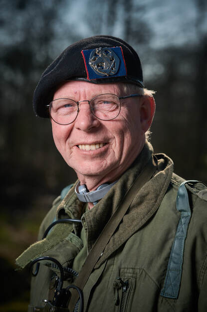 Profielfoto van voormalig korporaal Dekker van het 101 Tankbataljon Regiment Huzaren Prins Alexander.&nbsp;